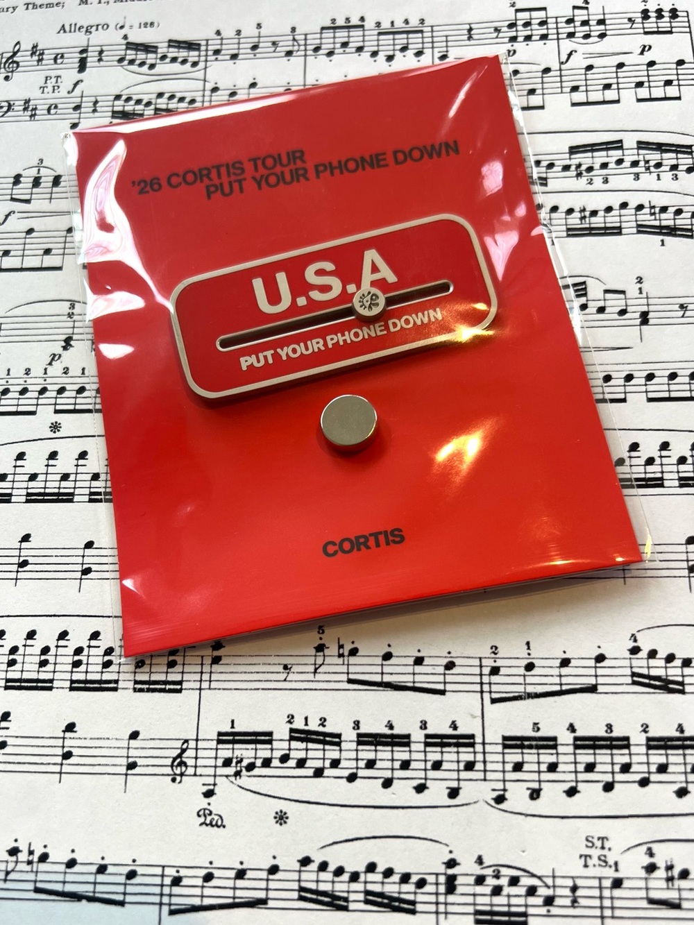 New-CORTIS Official USA Limited Edition Tour Badge purchased in Irving Texas - Picture 5 of 5